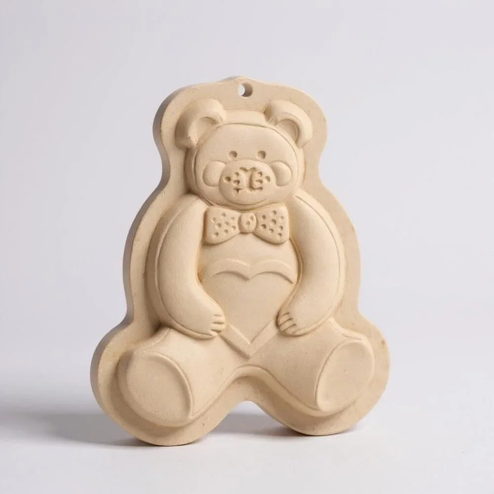 The Pampered Chef Teddy Bear Cookie Mold Vintage 1991 Tan Heart‎ Stoneware